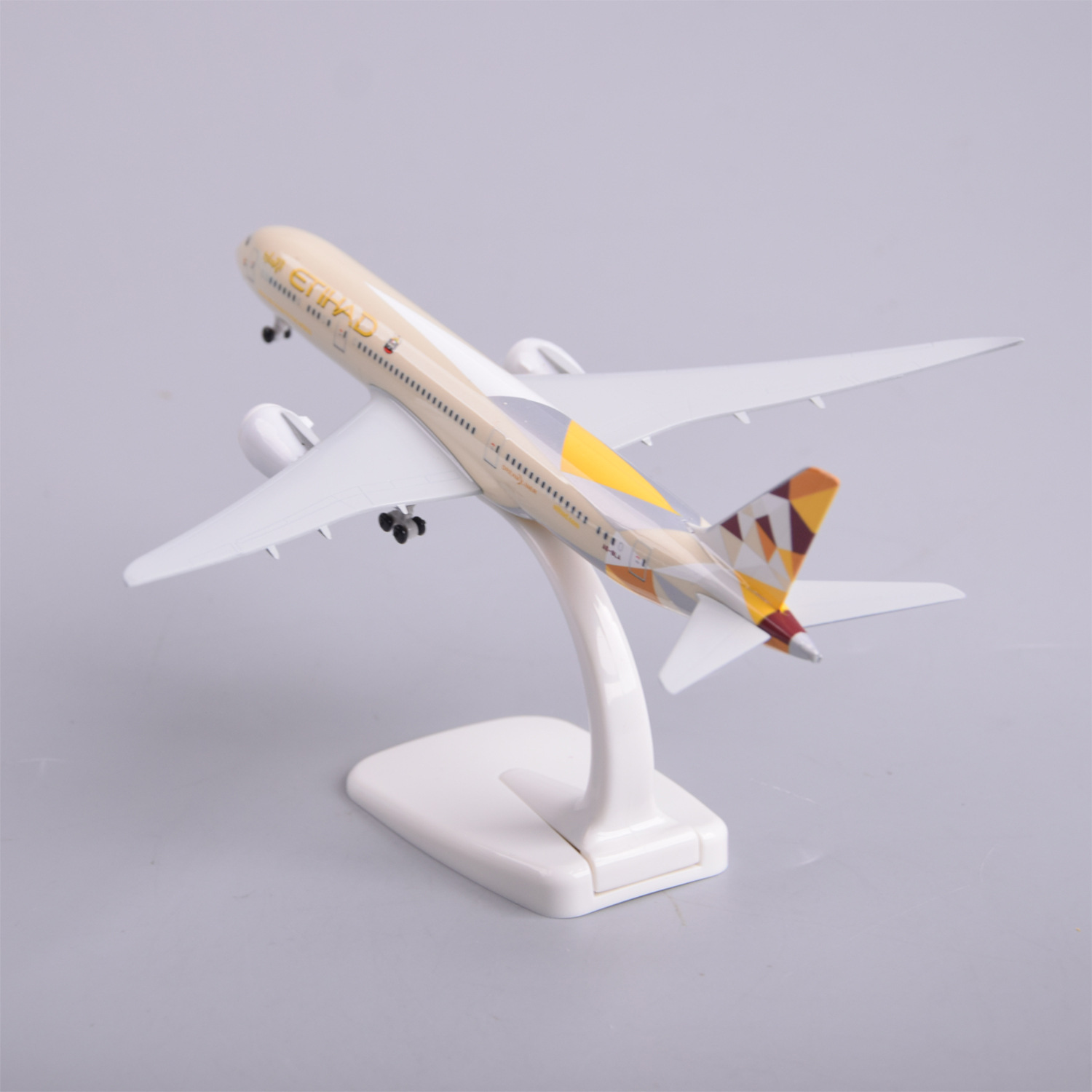 1/300 Ölçekli 20cm Etihad B787 - Model Kit Plane incelemesi ve fiyatı