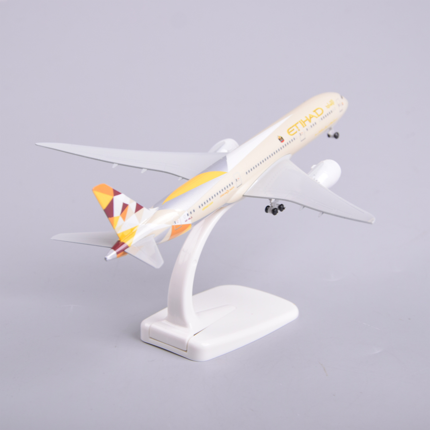 1/300 Ölçekli 20cm Etihad B787 - Model Kit Plane incelemesi ve fiyatı